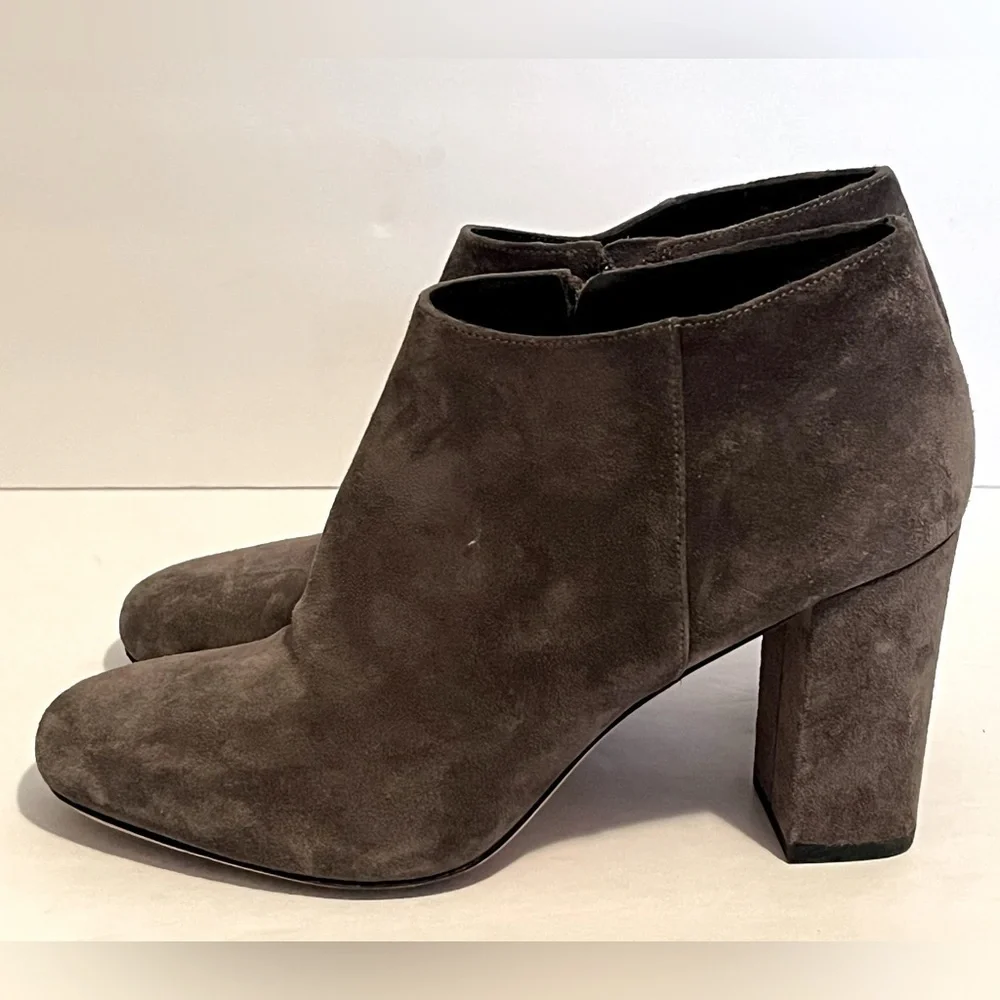 Via Spiga Silvie Block Heel Booties Anthracite Suede